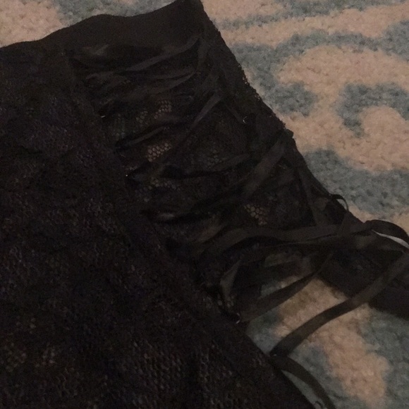 FREDERICK’S of HOLLYWOOD Lace Undie and Tie-Top 🕷 - Picture 8 of 13